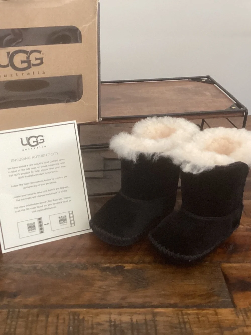 NIB UGG Infant Jesse Booties Black Suede Sheepskin Size 0/1 Unused Box & COA
